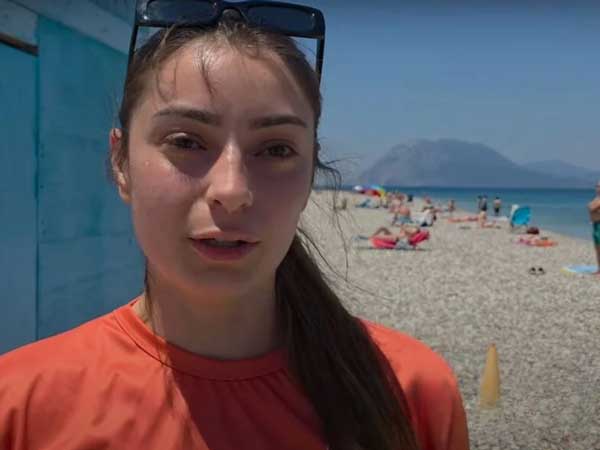 Η 24χρονη ναυαγοσώστρια από την Πτολεμαΐδα που έσωσε μια 7χρονη από βέβαιο πνιγμό
