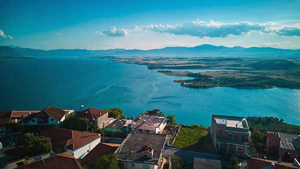 Φωτοδιαδρομή σε Νεράιδα, Υψηλή Γέφυρα Σερβίων – Λίμνη Πολυφύτου