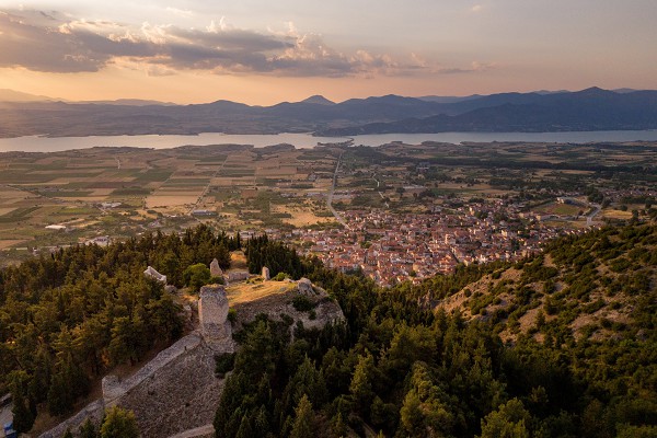 Σέρβια – Το κάστρο που κοιτά τον χρόνο
