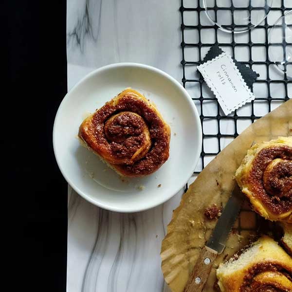 The 3 Cooks: Almond cinnamon rolls