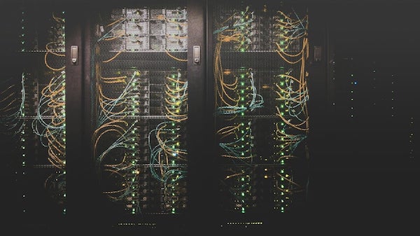 Τα Data Centers των Πετρόχειλων και η ΔΕΠΑ Εμπορίας