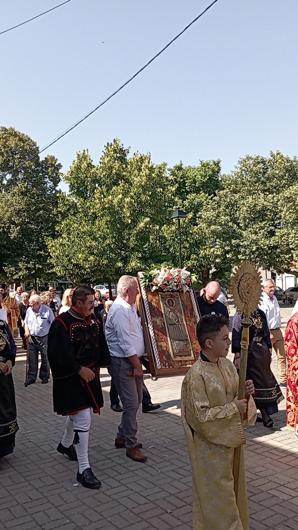 Η Γαλατινή τίμησε με λαμπρότητα την Πολιούχο της Αγία Παρασκευή