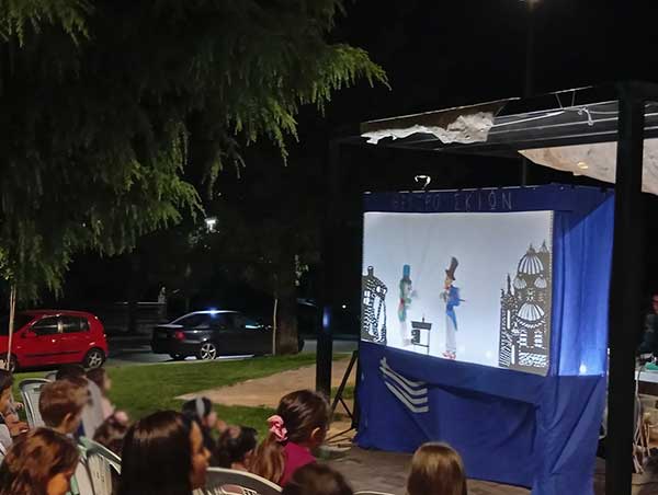 Πετυχημένη η παράσταση Καραγκιόζη, με το Θέατρο Σκιών του Ηλία Ώττα, στην κοινότητα Αγίου Δημητρίου