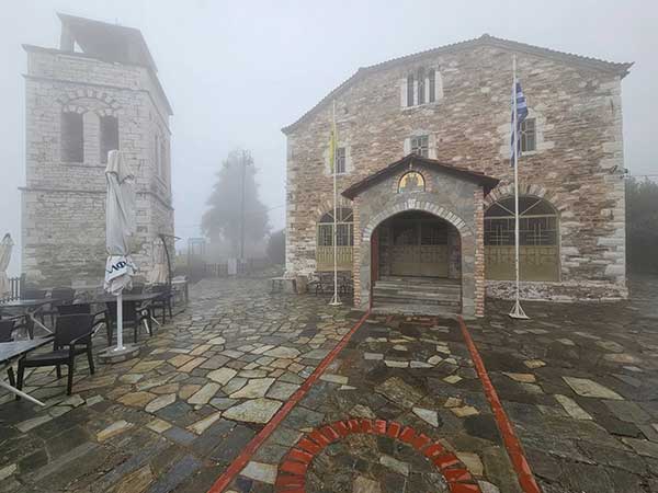 Καστανιά Σερβιων με 19°C