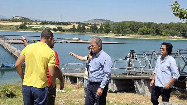 Εγκατάσταση ειδικού εξοπλισμού στη λίμνη Πολυφύτου για την αντιμετώπιση της μείωσης του πληθυσμού της καραβίδας