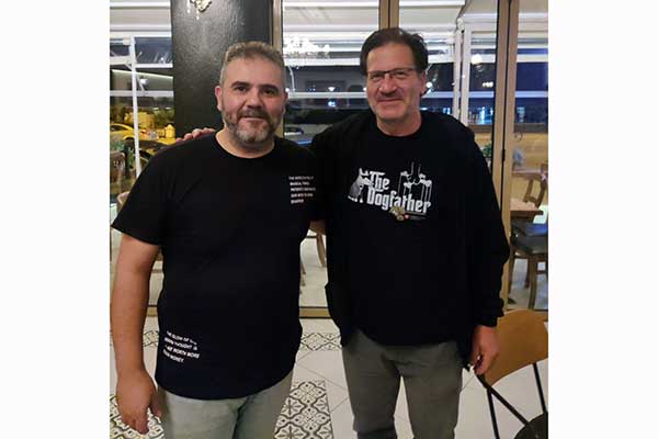 Ο Θανάσης Παπακωνσταντίνου στο RestoBar