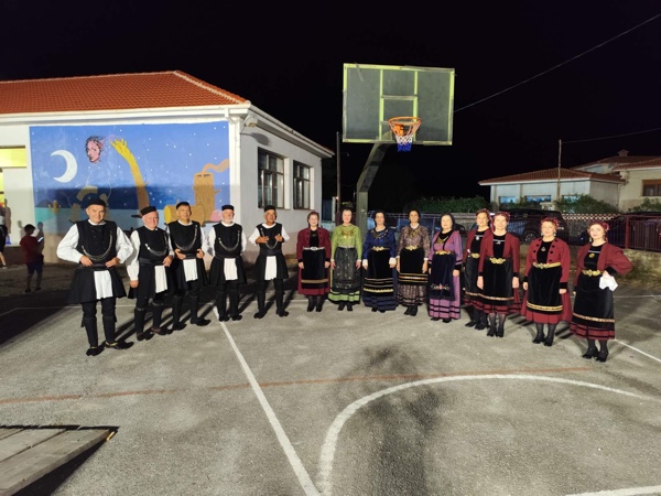 Το χορευτικό τμήμα του συλλόγου Γρεβενιωτών Κοζάνης ο “Αιμιλιανός ” στις εκδηλώσεις Γαλατινιώτικα 2025