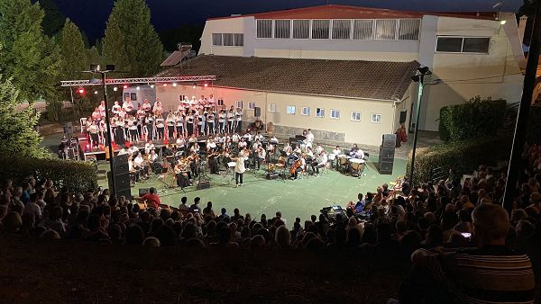 Βελβεντό: Αφιέρωμα στα 100 χρόνια από την γέννηση του Μίκη Θεοδωράκη με το έργο «Ζορμπάς»