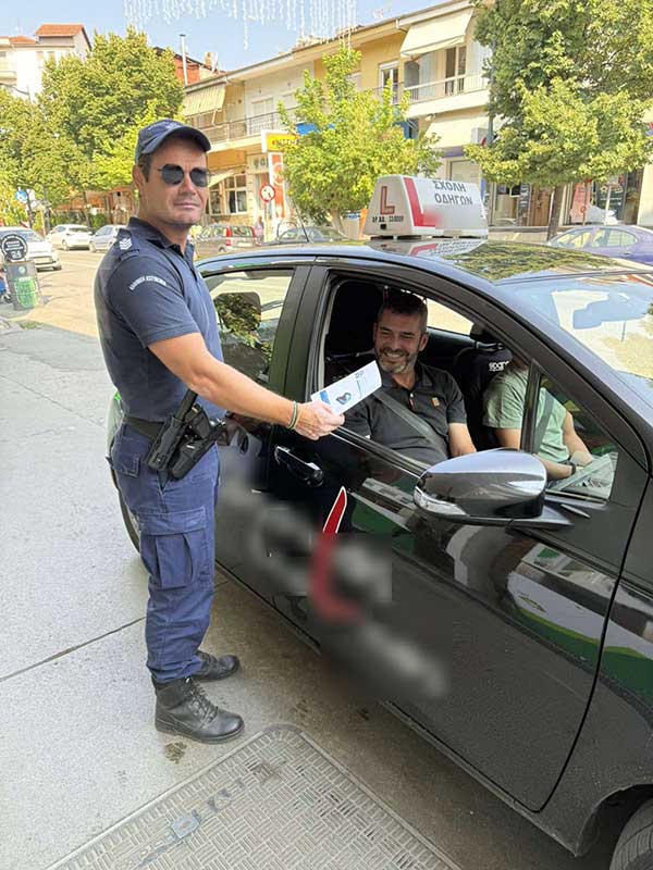 Ενημερωτική δράση για τη χρήση προστατευτικού κράνους από το Τμήμα Τροχαίας Γρεβενών