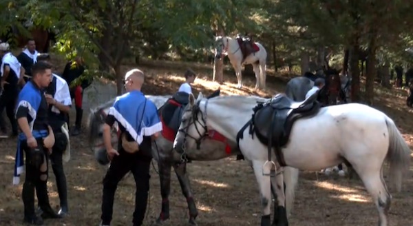 Στο επίκεντρο του ορεινού τουρισμού τον Δεκαπενταύγουστο η Σιάτιστα – Έθιμα, Αρχιτεκτονική και πλούσια φύση
