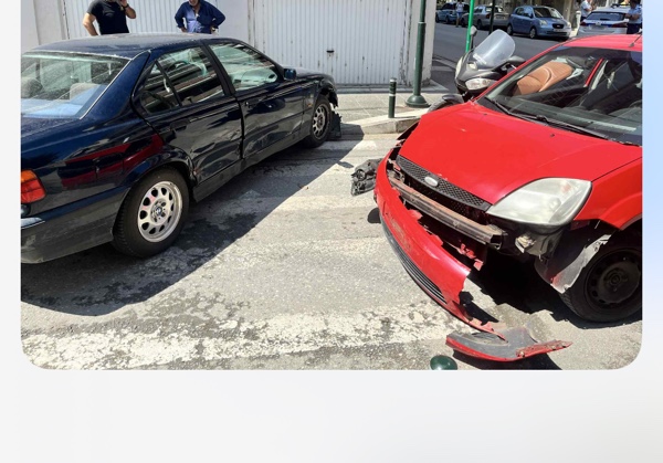 Πτολεμαΐδα: Τροχαίο ατύχημα στη διασταύρωση Διοικητηρίου-Τραπεζούντος – Χωρίς τραυματίες (φωτογραφίες)
