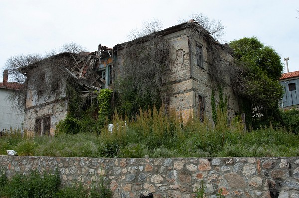 Η λαϊκή αρχιτεκτονική του παρελθόντος στις μέρες μας- Γράφει ο Πολυνείκης Αγγέλης
