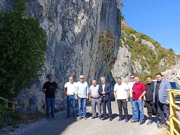 Η σύνδεση της Δεσκάτης με τον Ε65 και οι παρεμβάσεις στο Σπήλαιο Γρεβενών