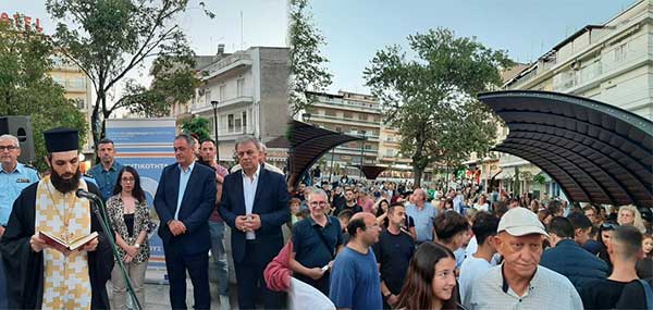 Λαμπρά εγκαίνια για την πλατεία Λασσάνη – Δήμαρχος: Η Κοζάνη μπορεί να μιλά για μια ευρωπαϊκή πλατεία