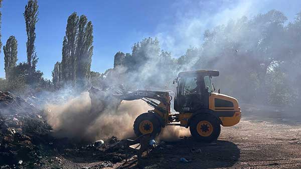 Φωτιά ξέσπασε εντός κατοικημένης περιοχής στην κοινότητα Μελίτης