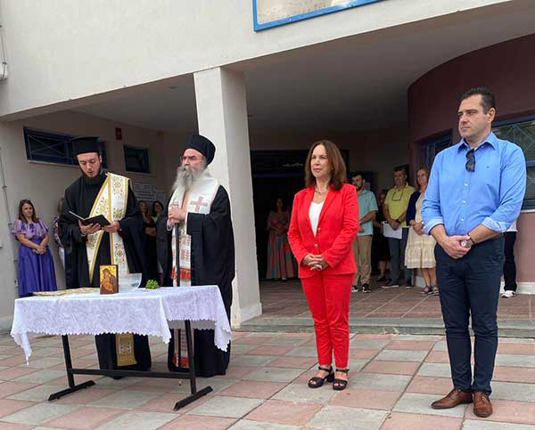 Καλλιόπη Βέττα: «Η γνώση, οι εμπειρίες και οι συναναστροφές που αποκτούν οι μαθήτριες και οι μαθητές στα σχολεία είναι το ισχυρότερο εφόδιο ζωής»