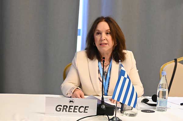 Καλλιόπη Βέττα: «Η τεχνητή νοημοσύνη στην υπηρεσία των ανθρώπων κι όχι εργαλείο για την όξυνση των ανισοτήτων»