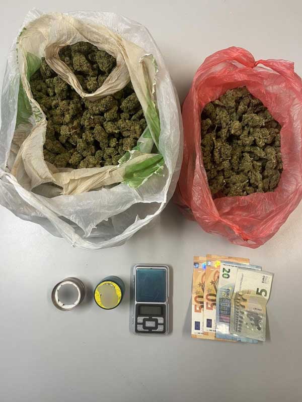 Φλώρινα: Συνελήφθη 19χρονος, παραλήπτης ταχυδρομικού δέματος, το οποίο περιείχε ναρκωτικά