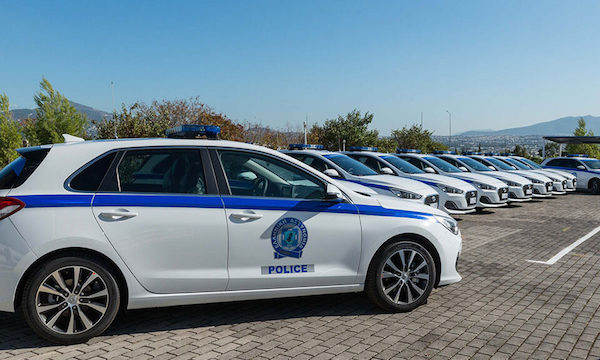 Με νέα ηλεκτρικά οχήματα η ελληνική αστυνομία στους δρόμους της Δυτικής Μακεδονίας