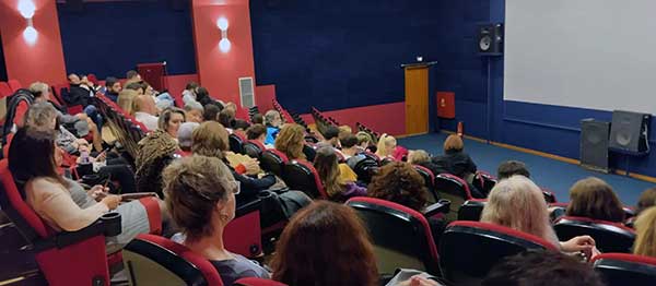 Ευχαριστήριο του Δήμου Κοζάνης και του Νίκου Κουρού για την ανταπόκριση του κόσμου στις προβολές της ταινίας «Σκοτοδίνη»