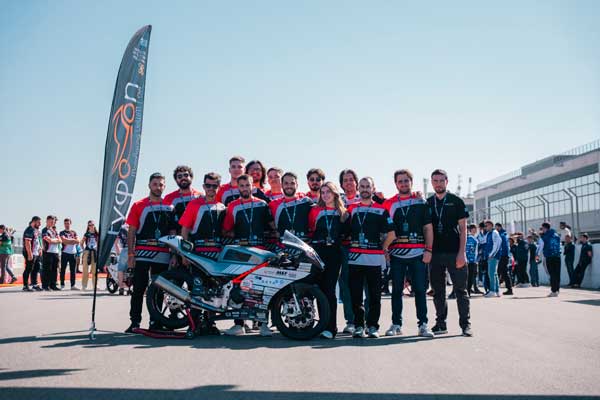 Η επιστημονική φοιτητική ομάδα Tyφoon MotoRacing UoWM στον διεθνή διαγωνισμό MotoStudent 2025