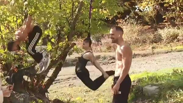 Aerial yoga με την κοτσίδα στο Βενέτικο ποταμό