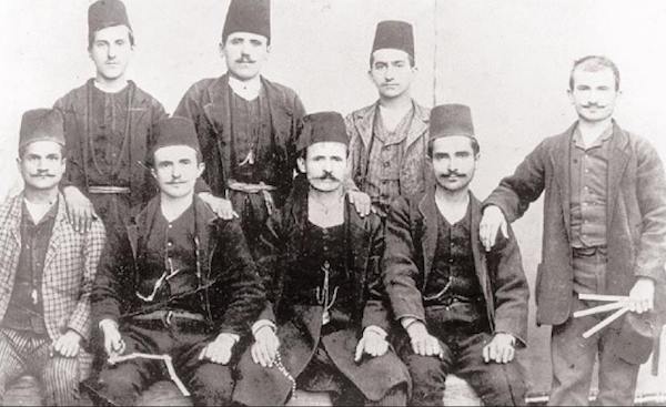 Μαστόροι κτίστες και καλφάδες από το Βόιο Κοζάνης στην Κωνσταντινούπολη, τέλη του 19ου αιώνα