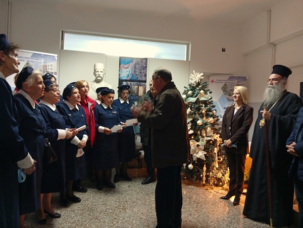 Κάλαντα από τη χορωδία εθελοντών του Π.Τ. Κοζάνης