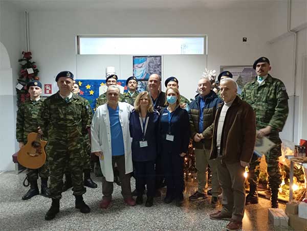 Τα κάλαντα στο Μαμάτσειο με την εκπνοή του χρόνου