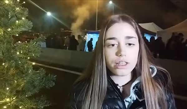 Καθημερινά στο μπλόκο των αγροτών της Μπάρας Σιάτιστας η 15χρονη Ευαγγελία Νταγκούλη