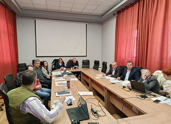 Έναρξη του διασυνοριακού έργου CrossRoad για τη βελτίωση της τοπικής οδικής προσβασιμότητας στους Δήμους Πρεσπών, Pustec και Νεστορίου