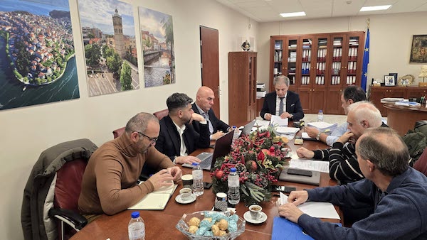 Σύσκεψη εργασίας για τον συντονισμό ενεργειών στο πλαίσιο της πρόσκλησης (17,4εκ.€) για τον οικισμό της Ακρινής