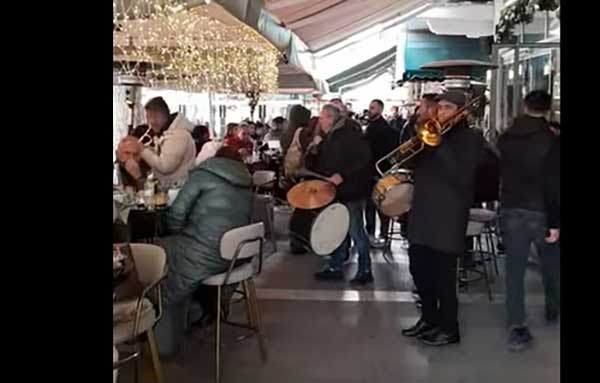 Με χάλκινα η Κοζάνη λίγο πριν το νέο έτος