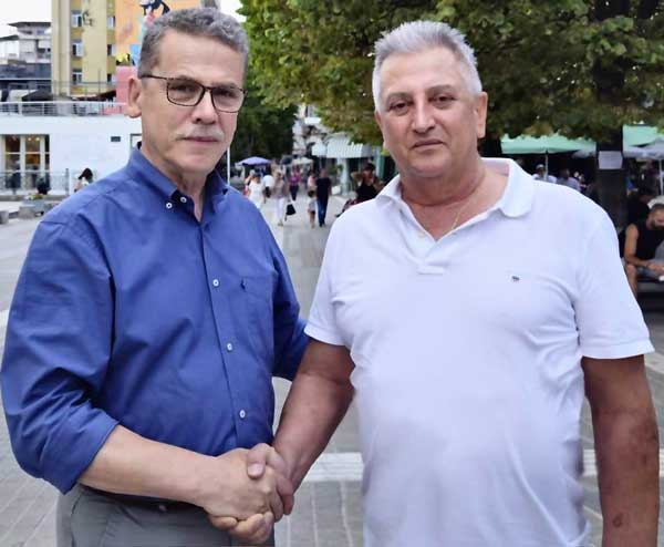 Ο Λάζαρος Μαλούτας αποχαιρετά τον Κώστα Κιτμιρίδη