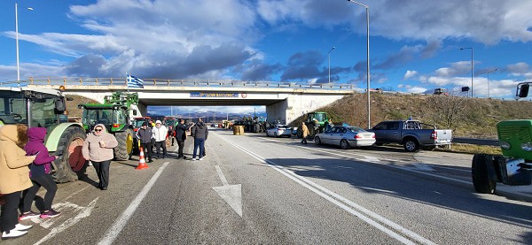 Μπλόκο κόμβου Φιλώτα: Μετά από 50 και πλέον μέρες στα μπλόκα συνεχίζουμε με άλλες μορφές πάλης