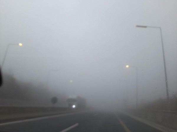 Πυκνή ομίχλη μετά τα διόδια Πολυμύλου (προς Θεσ/νικη)