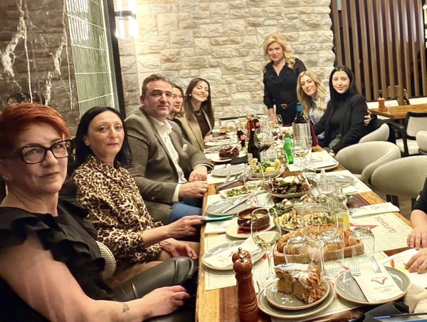 Έκοψε την πίτα του το Οφθαλμολογικό Ινστιτούτο OPSIS