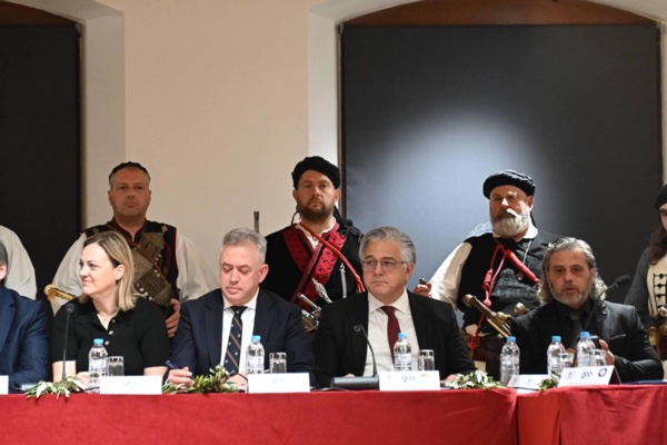 Αδελφοποίηση Δήμου Βοΐου με την Ιερά Πόλη Μεσολογγίου