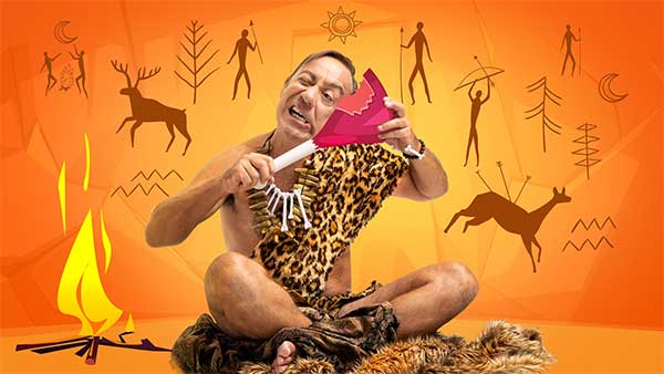“Caveman” με τον Σωτήρη Καλυβάτση, την Πέμπτη 5 Μαρτίου, στο ΔΗΠΕΘΕ Κοζάνης