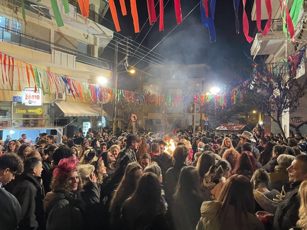 Άναψε ο Φανός της Γιτιάς