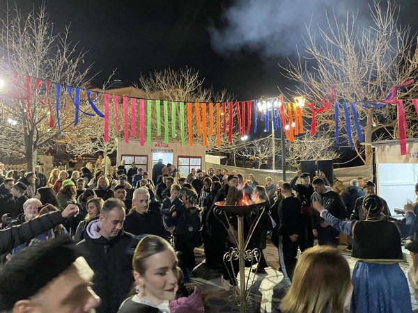Άναψε ο Φανός Κρεβατάκια