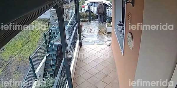 Γυναίκα αγκαλιάζει ηλικιωμένο και κλέβει αλυσίδα από τον λαιμό του στα Γρεβενά