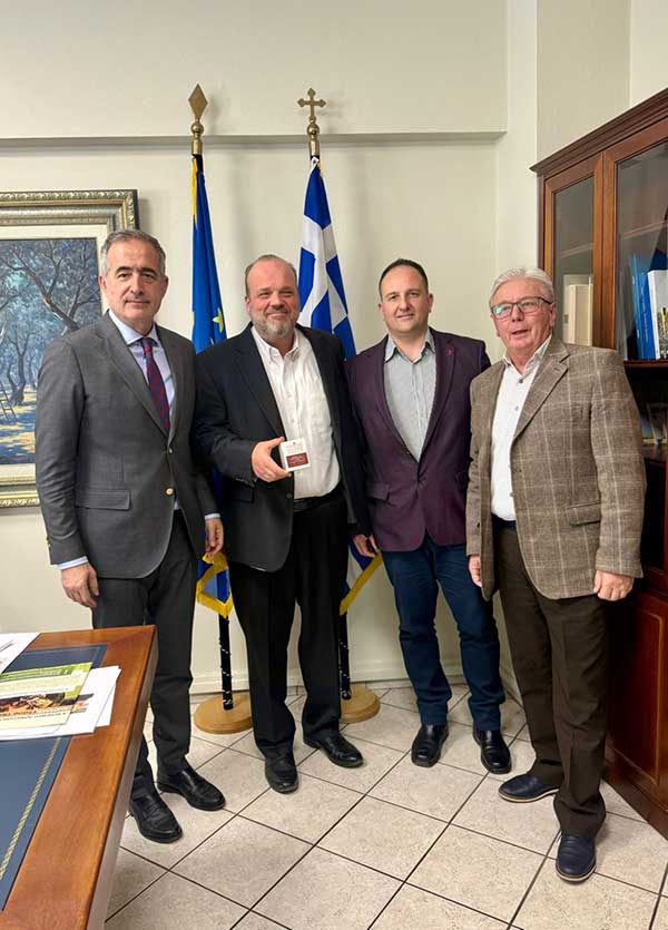 Συνάντηση του Στάθη Κωνσταντινίδη με τη διοίκηση του Αναγκαστικού Συνεταιρισμού Κροκοπαραγωγών Κοζάνης