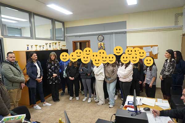 Ευχαριστήριο Δήμου Κοζάνης στο ΔΗΜ.Ω.Σ Γυμνάσιο Κοζάνης για την πράξη αλληλεγγύης του σχολείου υπέρ των συνδημοτών μας που έχουν ανάγκη (Φωτογραφίες)