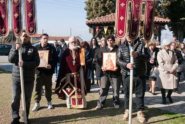 Με τη συμμετοχή πολλών πιστών η λιτάνευση των εικόνων των Αγίων, την Κυριακή της Ορθοδοξίας 2026, στον Άγιο Διονύσιο Βελβεντού