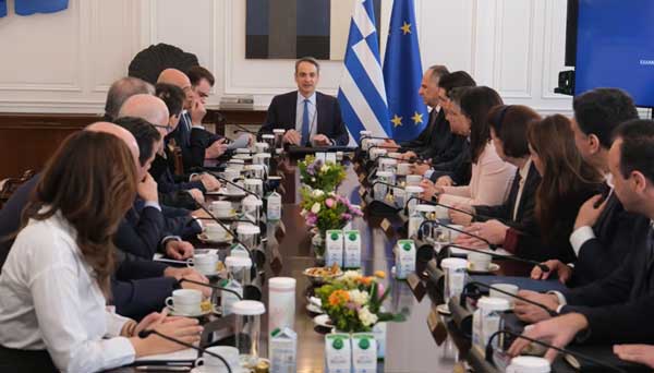 Κατώτατο μισθό στα 920 ευρώ ανακοίνωσε ο Κυριάκος Μητσοτάκης