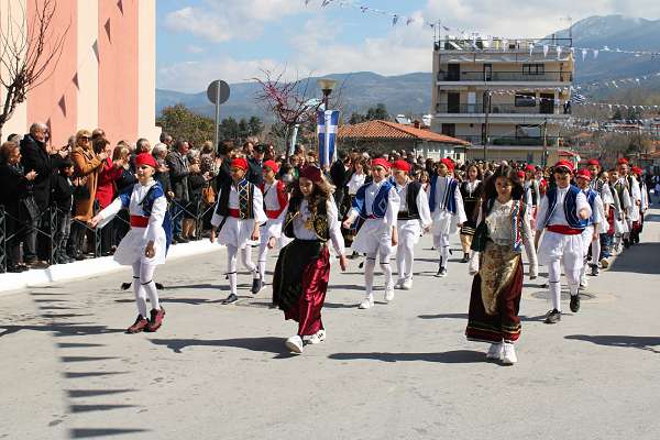 Τα Σέρβια τίμησαν την Εθνική Επέτειο της 25ης Μαρτίου με λαμπρότητα και μαζική συμμετοχή