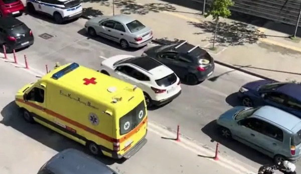 Κοζάνη: «Χτύπησε το κεφάλι σε πλακάκι» λέει ο πατέρας του 5χρονου που μεταφέρθηκε στο Ιπποκράτειο Θεσσαλονίκης