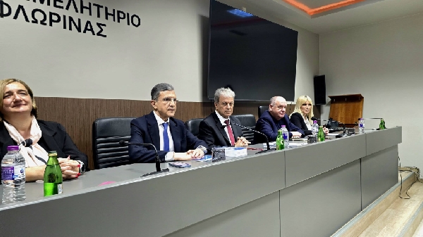 O Γιώργος Αμανατίδης στο Επιμελητήριο Φλώρινας για την εκδήλωση με θέμα «Σχέδιο Ανάπτυξης για τη Φλώρινα: Επιχειρήσεις, Επενδύσεις, Εργασία
