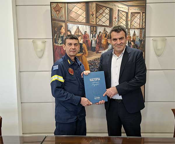 Επίσκεψη του Γενικού Επιθεωρητή Πυροσβεστικού Σώματος Βορείου Ελλάδας στον Αντιπεριφερειάρχη Καστοριάς